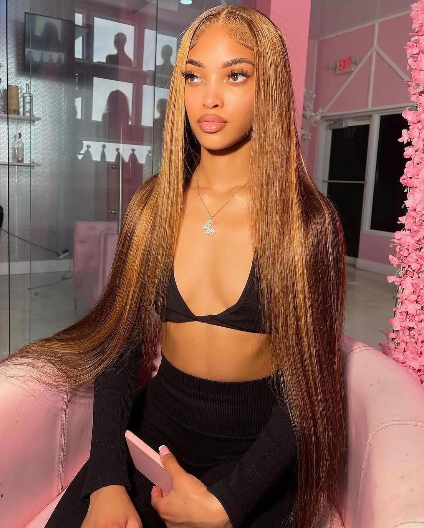 Straight Highlight Wig – 13x6 HD Lace Front, Ombre Honey Blonde Human Hair